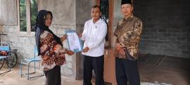 PENYERAHAN AKTA KEMATIAN MELALUI GPS DI PADUKUHAN TAMBAKREJO